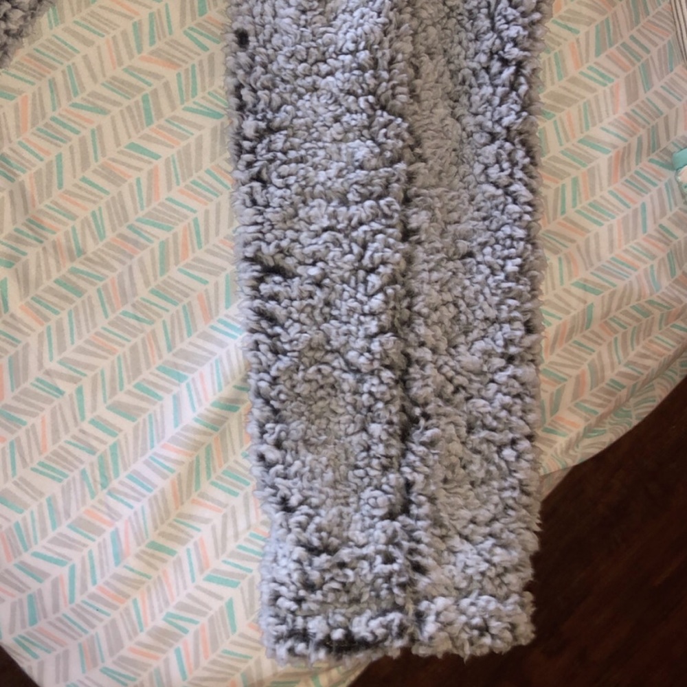 Pullovers - Picture 2 of 4